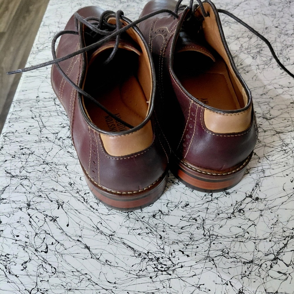 Johnston & Murphy Men’s Oxford Style Shoes. J.M. Warner LU 9D A dark brown color - Picture 4 of 13